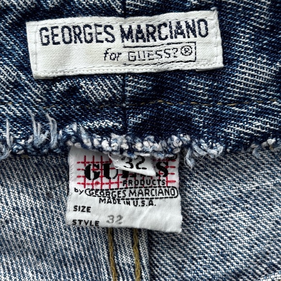 GUESS Vintage Blue Jeans - Picture 6 of 13